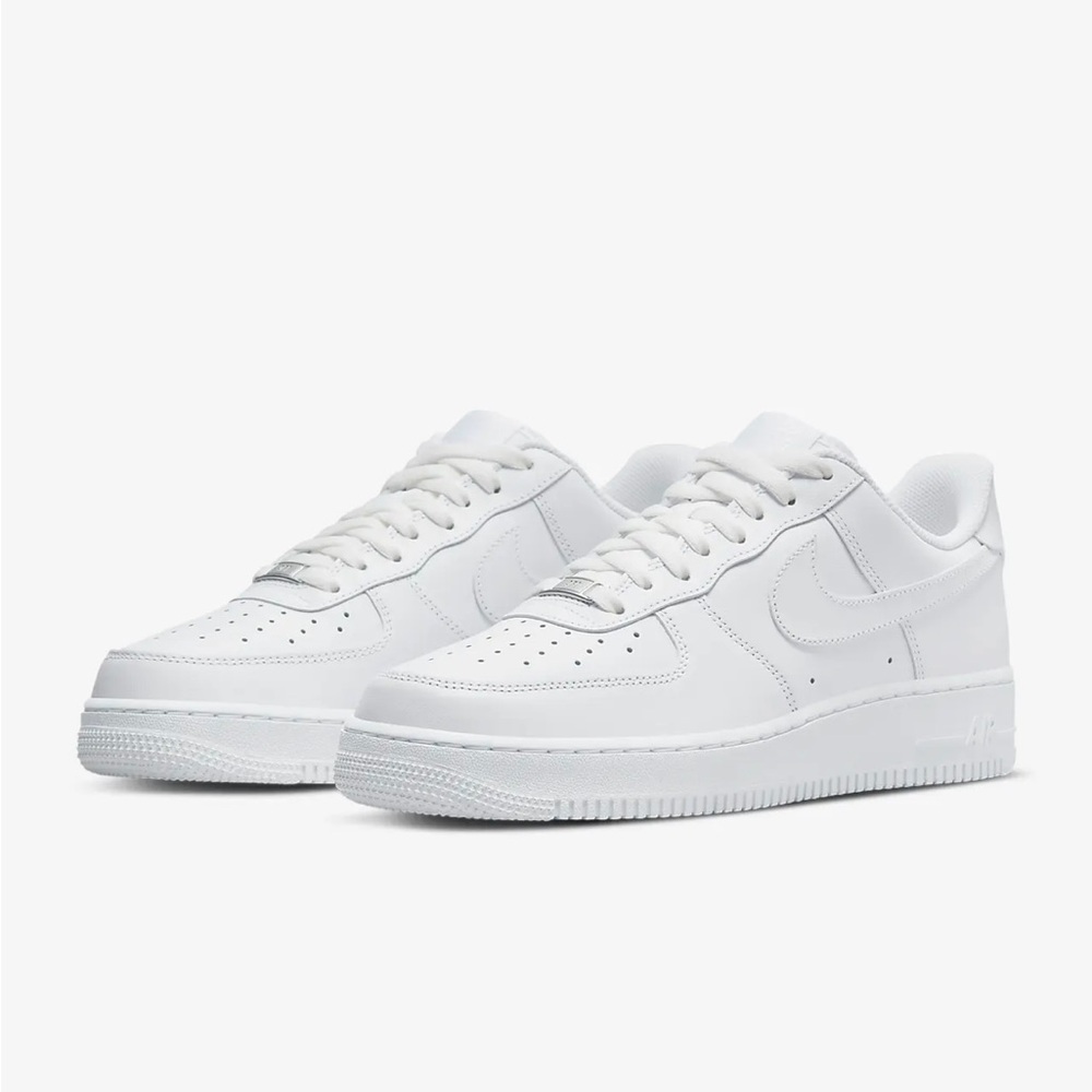 Men’s White Nike Air Force 1 ‘07